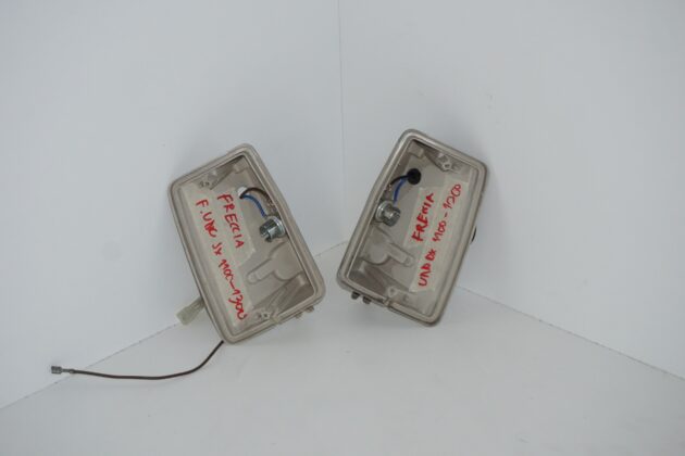 Coppia corpo freccia senza lente fiat uno 1100-1300