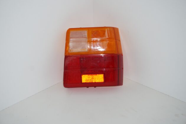 Plastica faro posteriore dx fiat uno prima serie