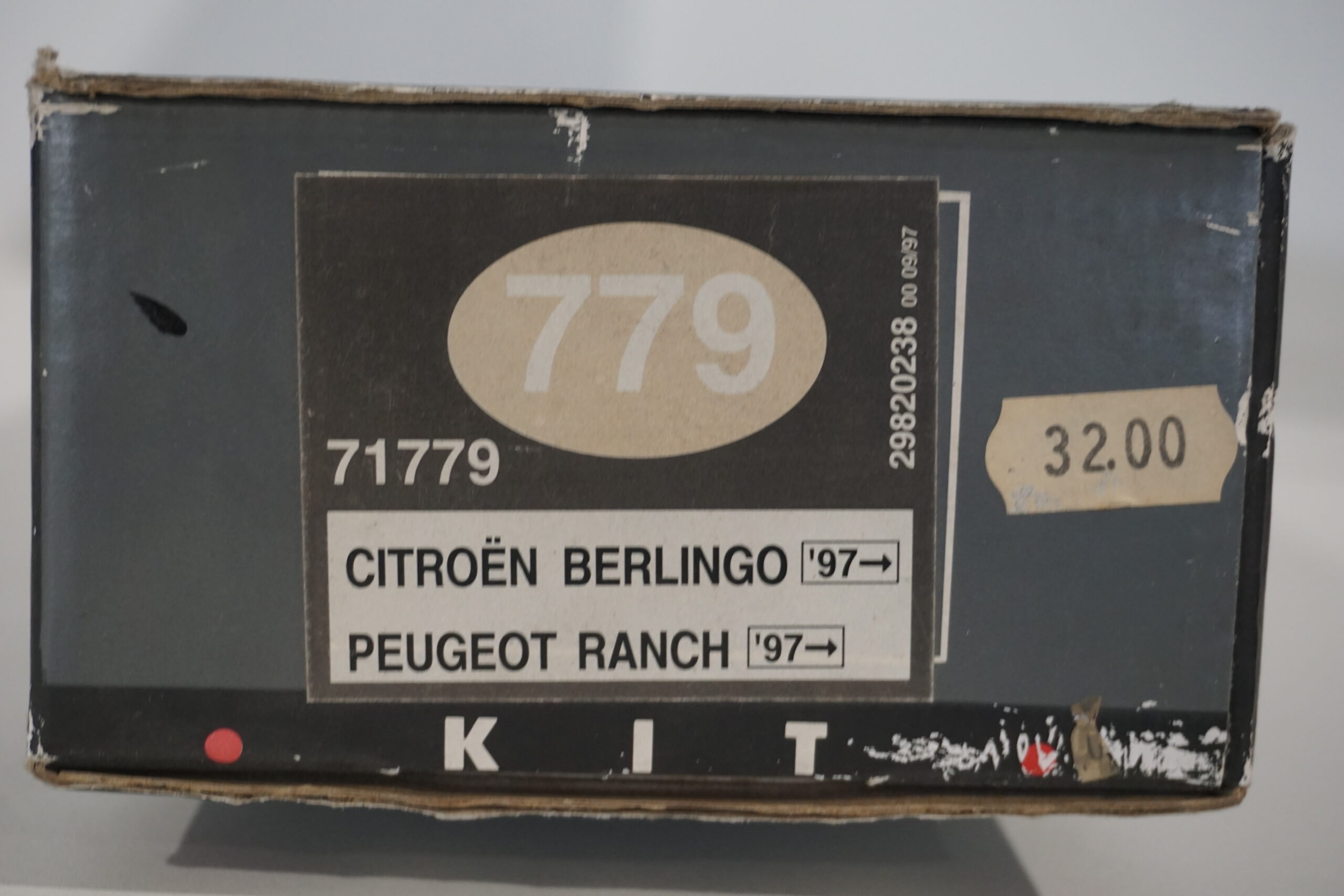Kit staffe di fissaggio Fapa 779 Citroen Berlingo '97 - immagine 2