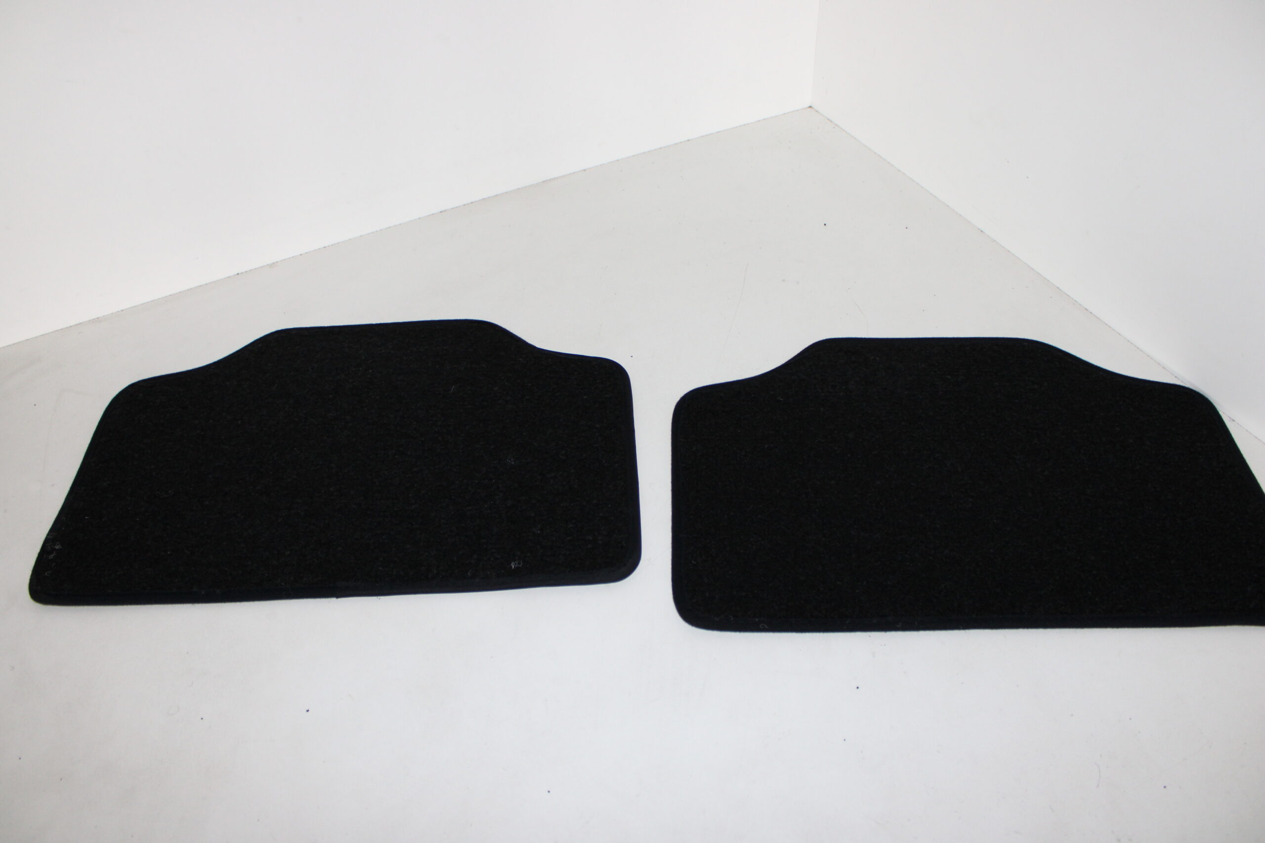 Tappeto auto completo universale nero moquette - immagine 2